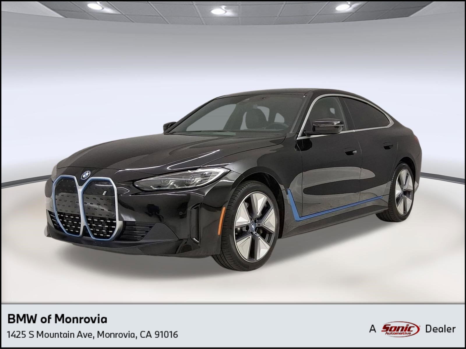 2023 BMW i4 eDrive35's photo