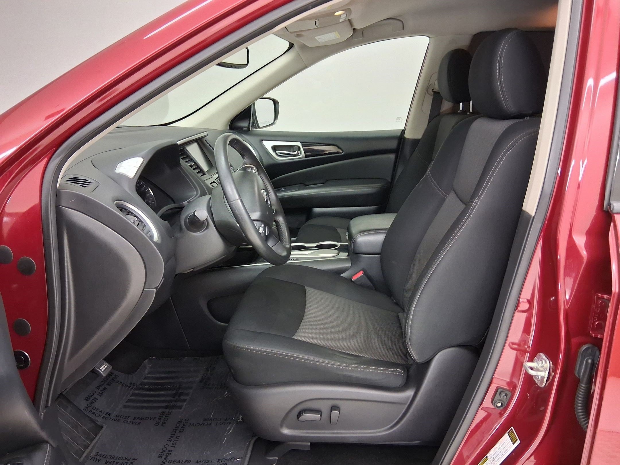 Pathfinder SV SUV
