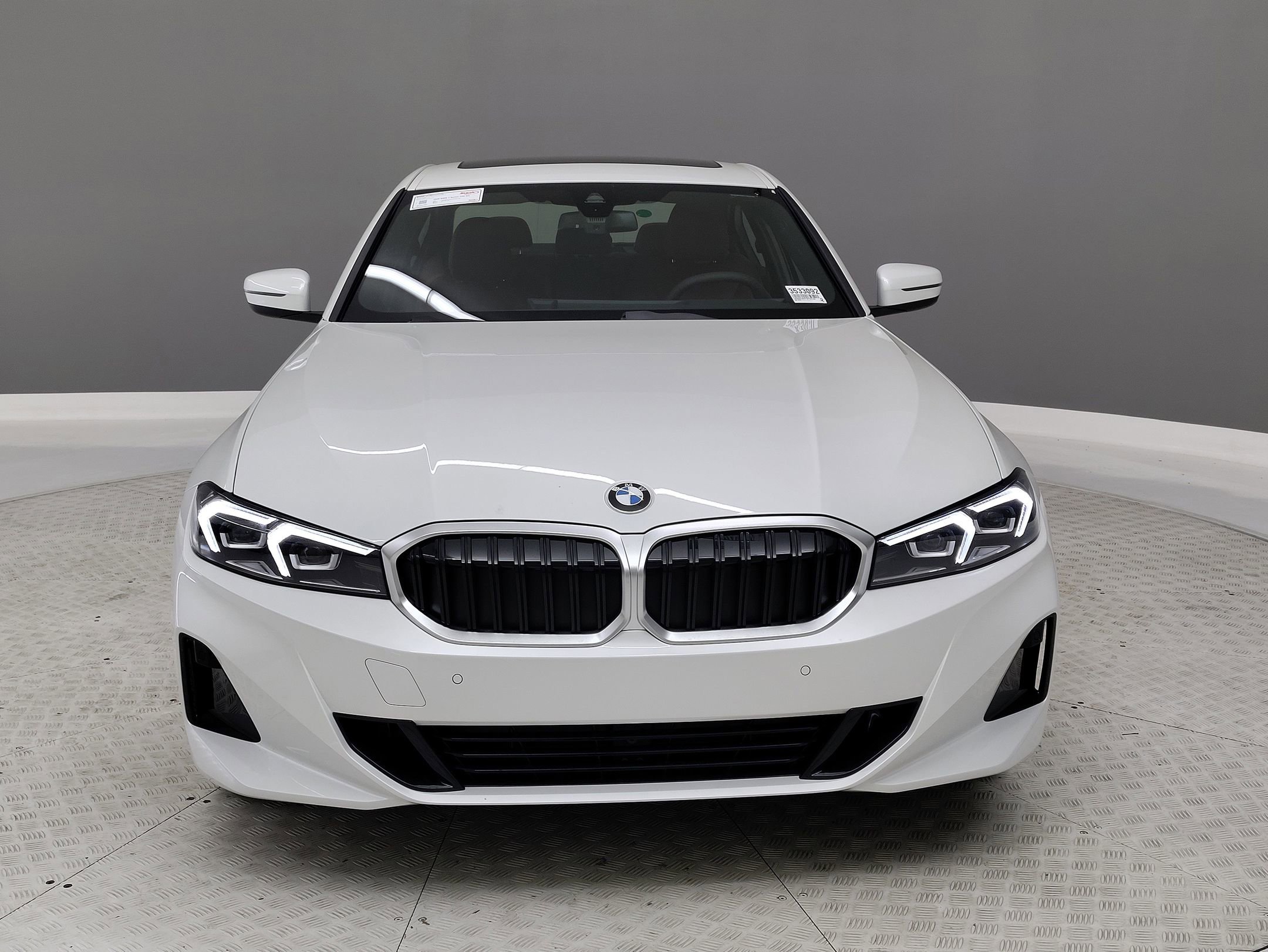 2026 Bmw 330i Sedan photo 2