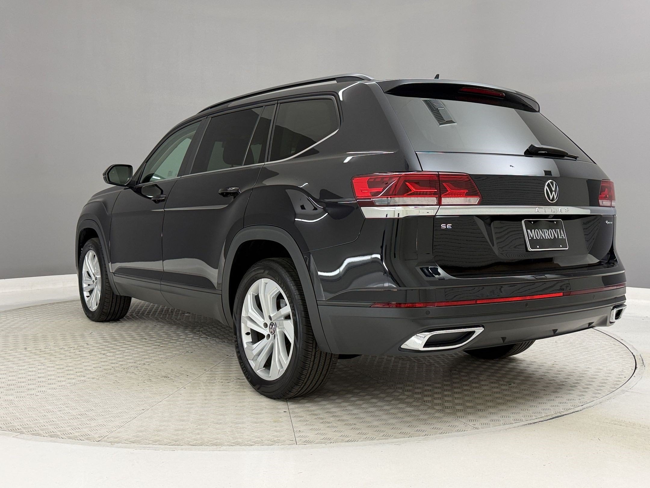 2023 Volkswagen Atlas 2.0T SE W/Technology SUV