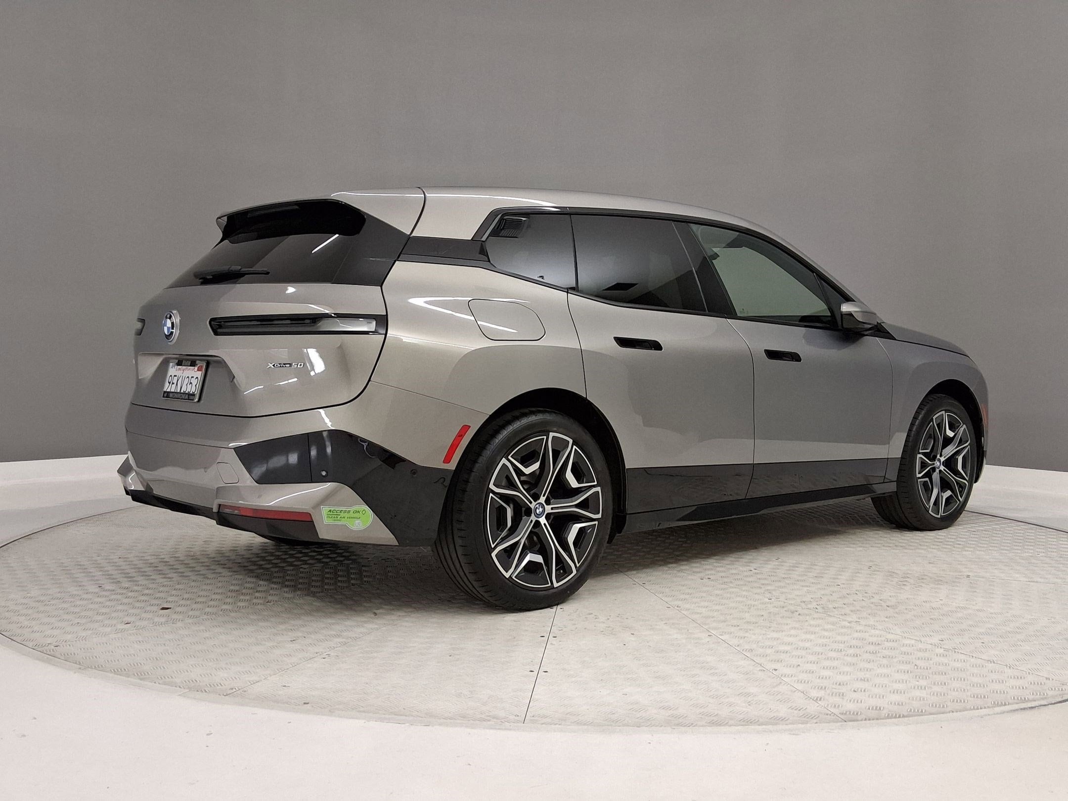 2023 BMW iX xDrive50 photo 6