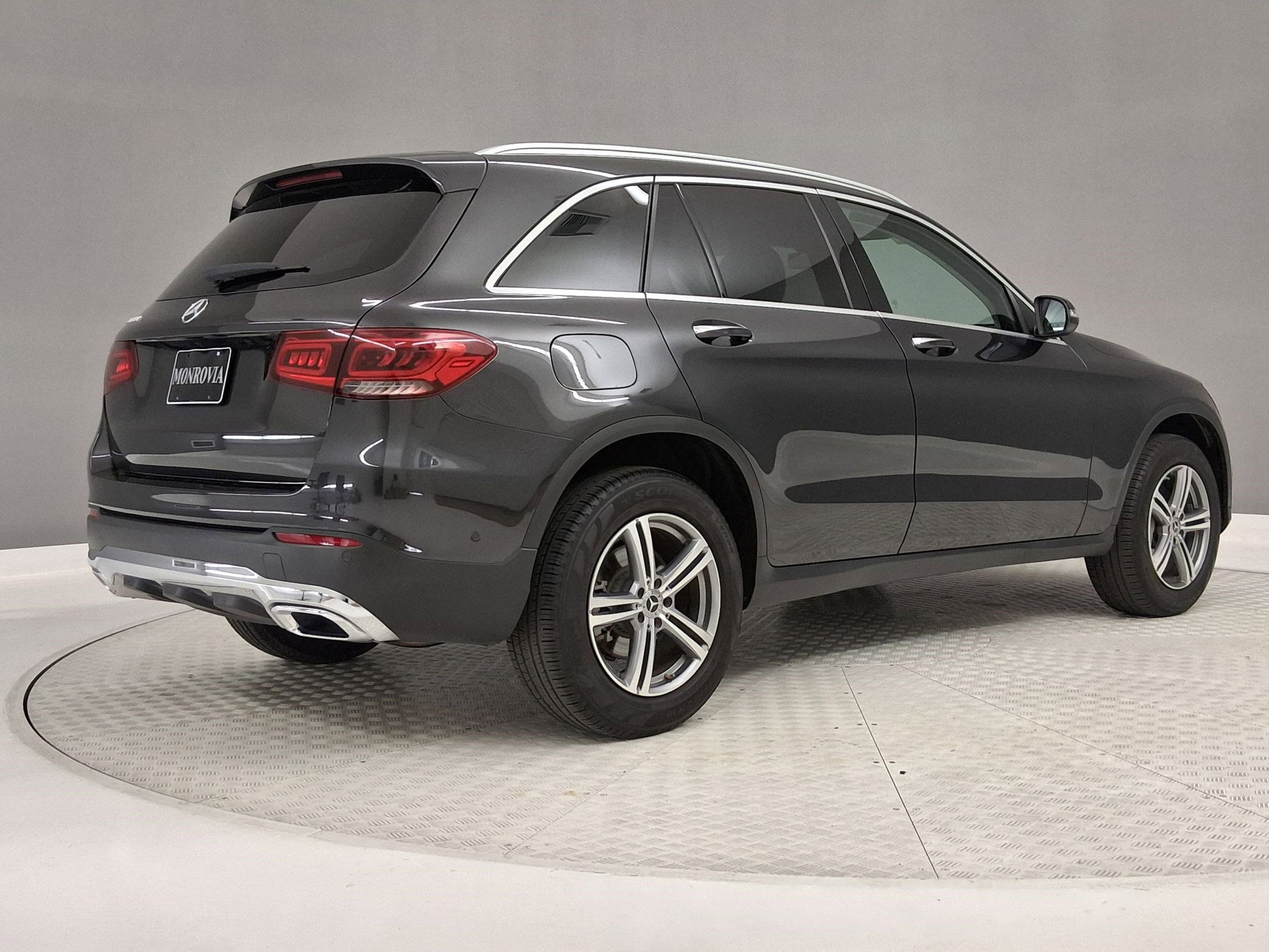 2022 Mercedes-Benz GLC 300 photo 6