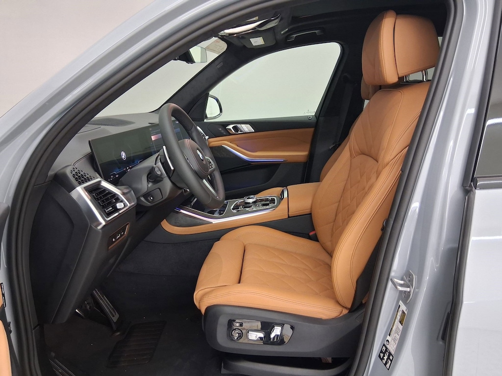 New 2026 BMW X7 xDrive40i SUV
