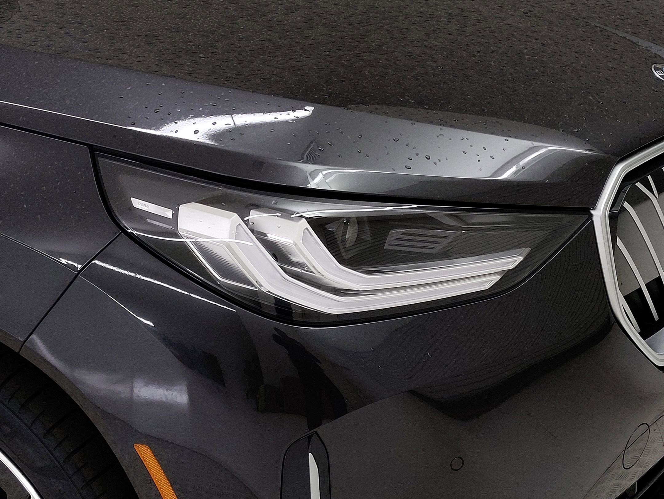 2025 BMW X3 30 xDrive photo 2