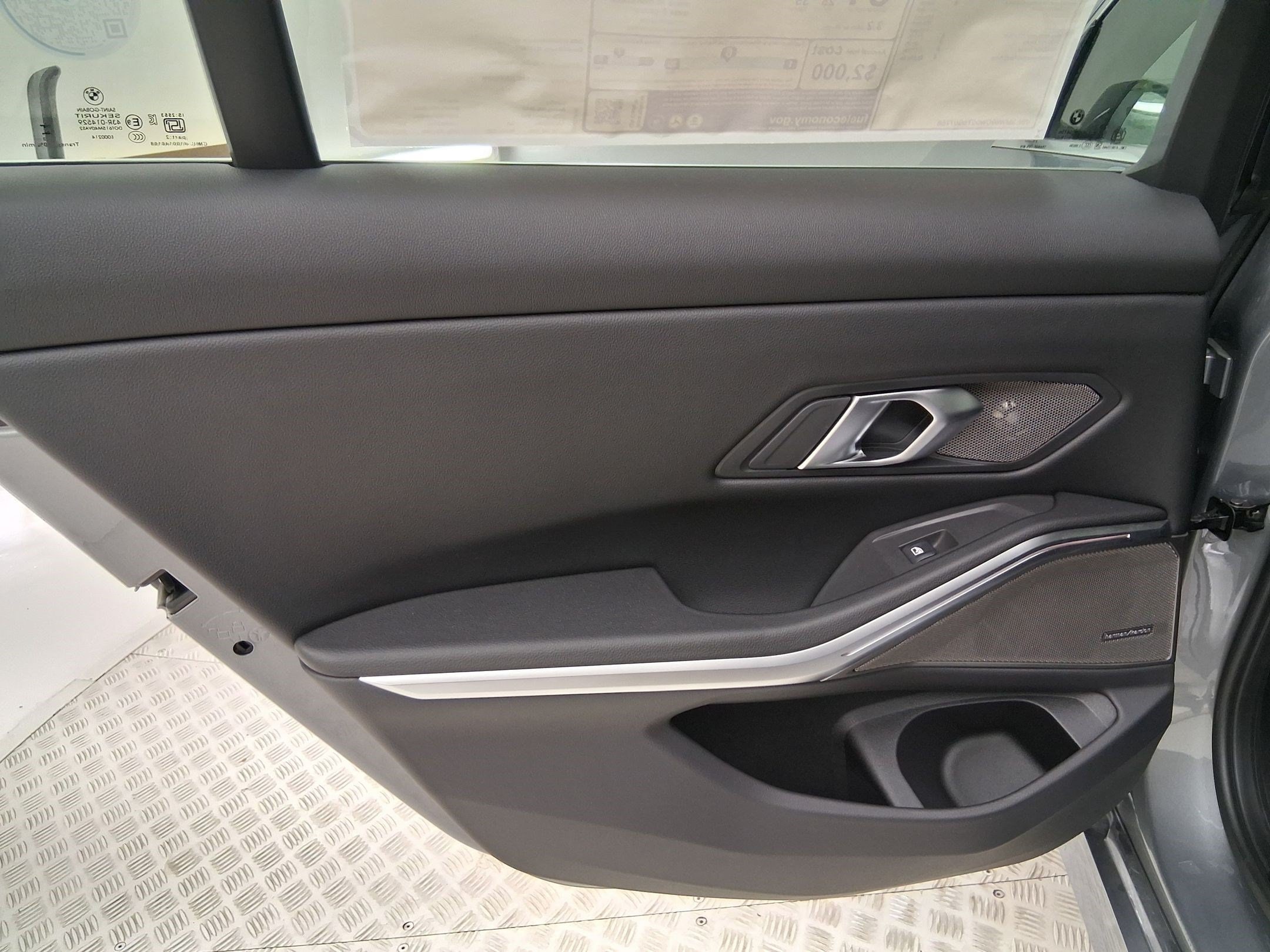 2026 BMW 3 Series 330i - Photo 28