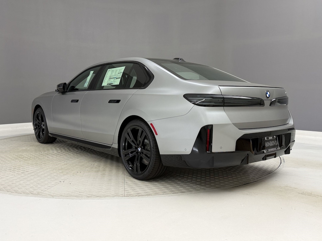 New 2027 BMW 740i Base Sedan