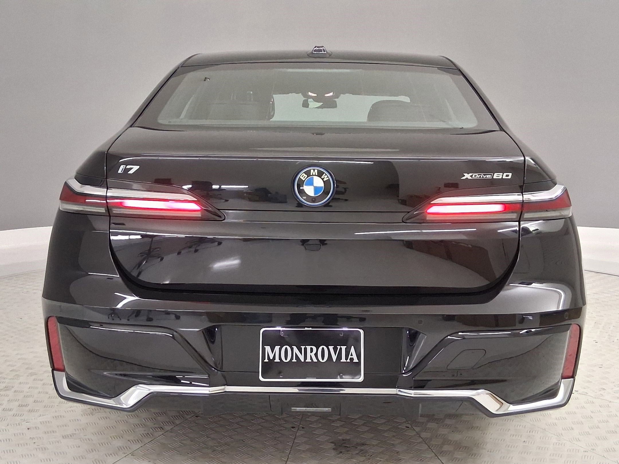 2023 BMW i7 xDrive60 photo 6