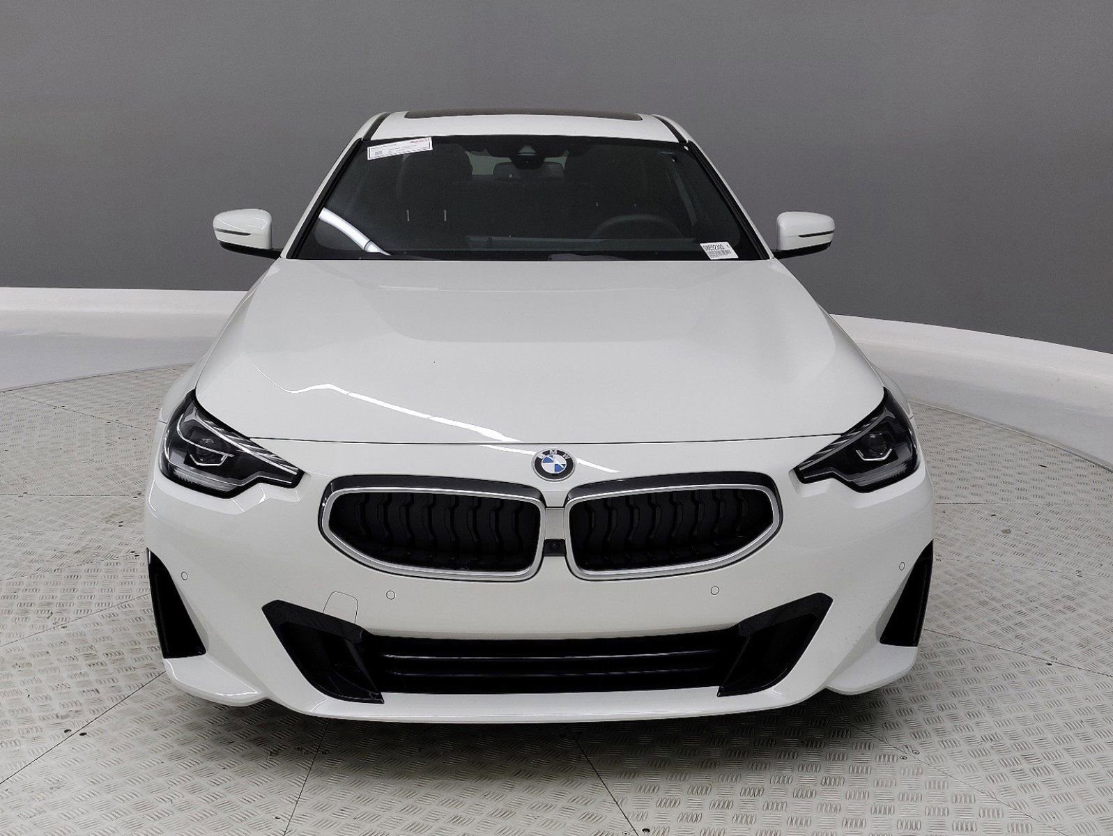 2025 Bmw 230i Coupe photo 2