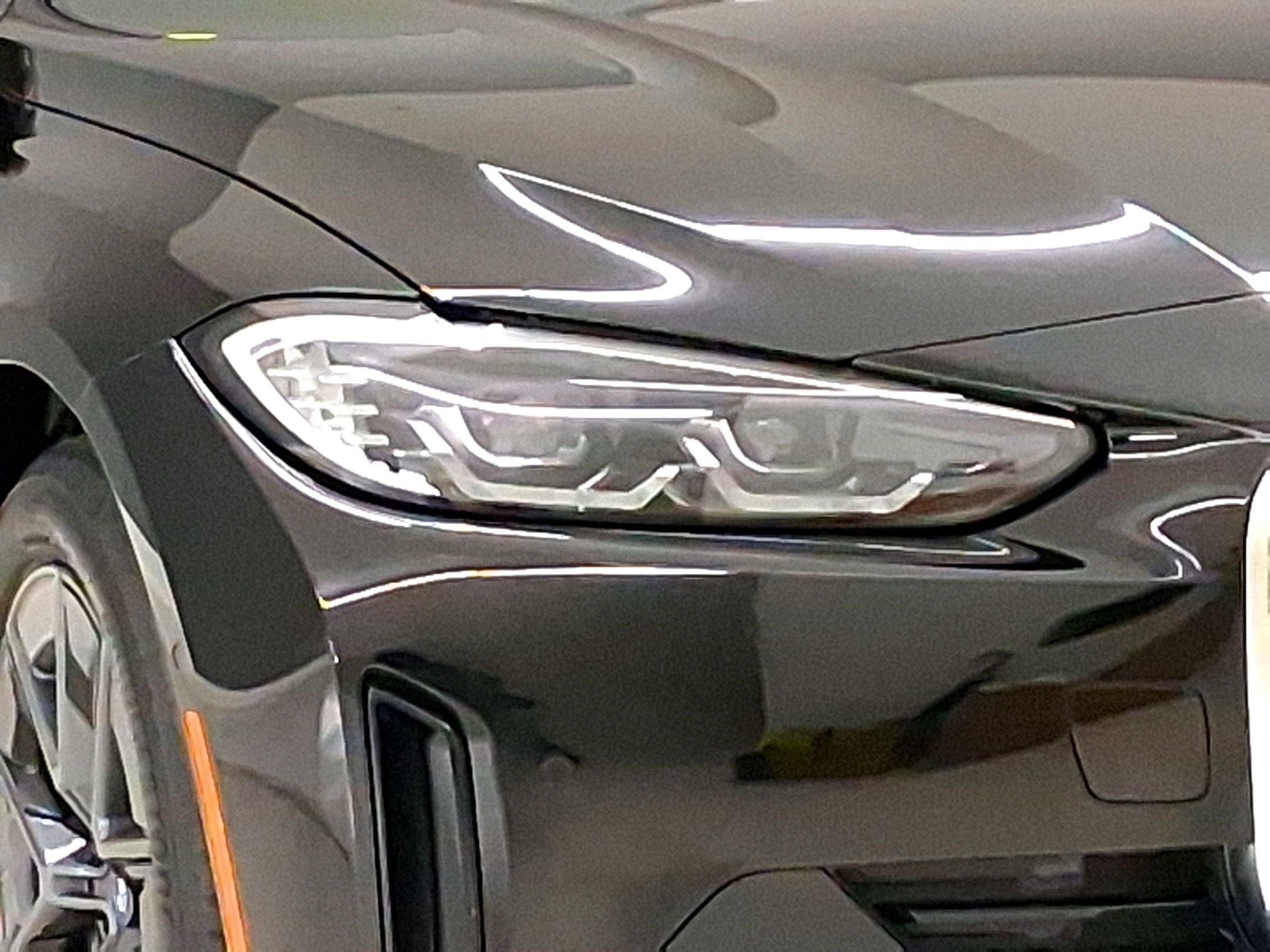 2023 BMW i4 eDrive35 photo 3