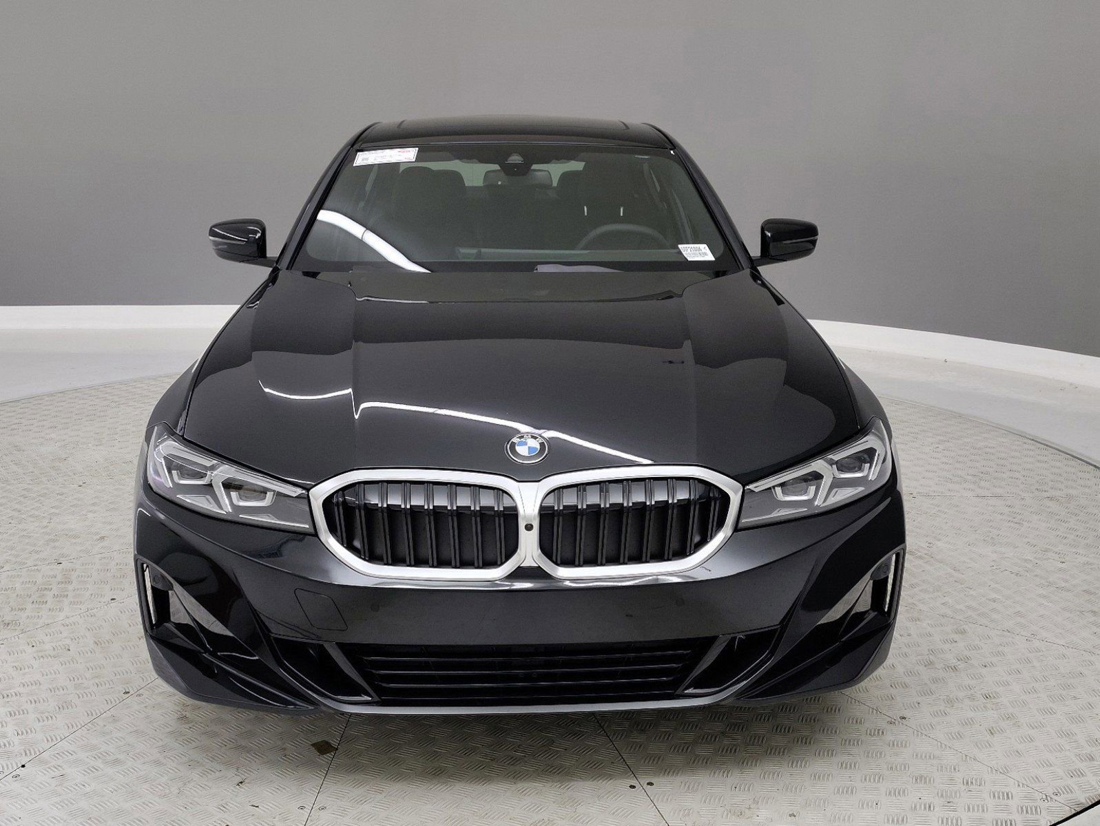 2025 Bmw 330i photo 2