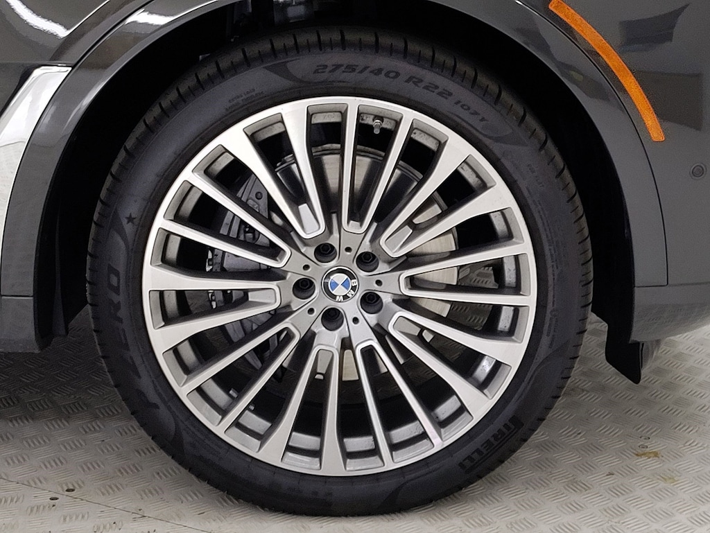 New 2026 BMW X7 xDrive40i SUV