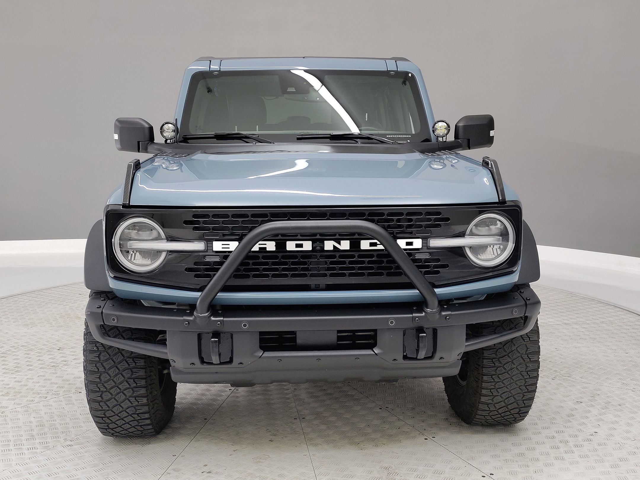 2022 Ford Bronco Wildtrak photo 2