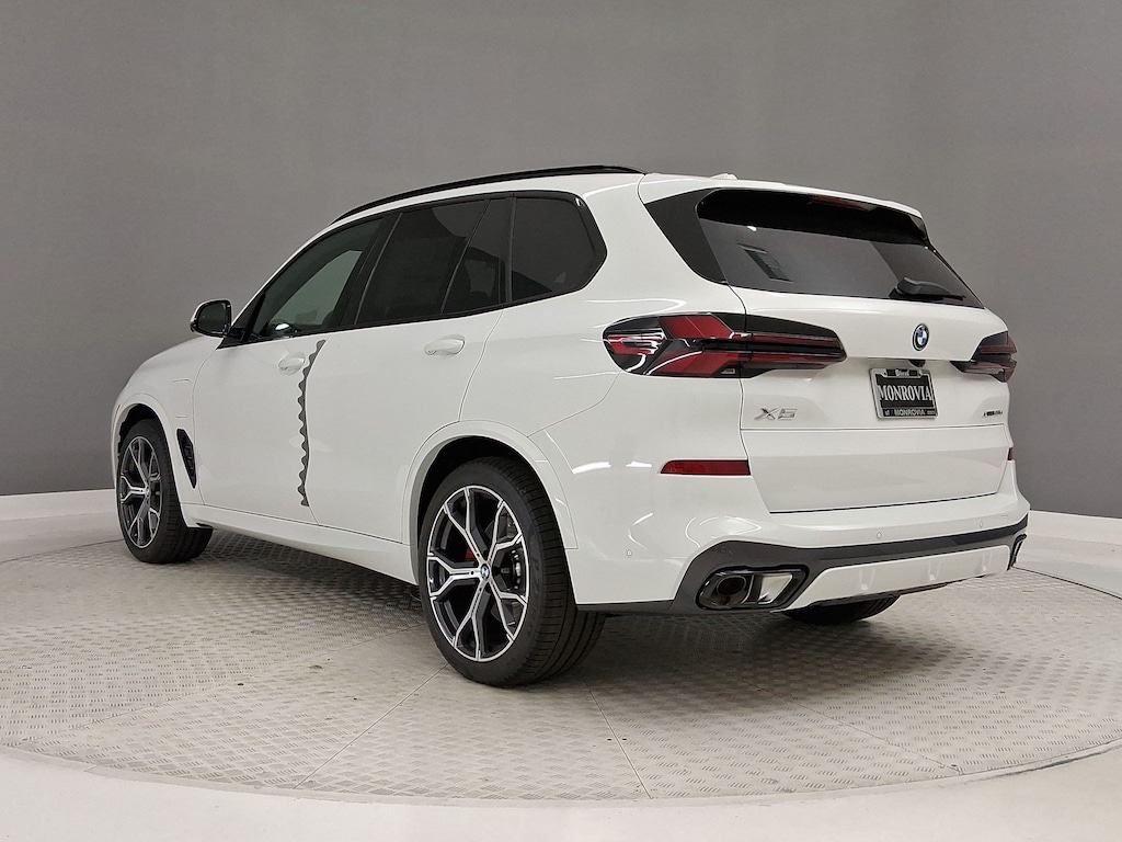 New 2026 BMW X5 PHEV xDrive50e SUV