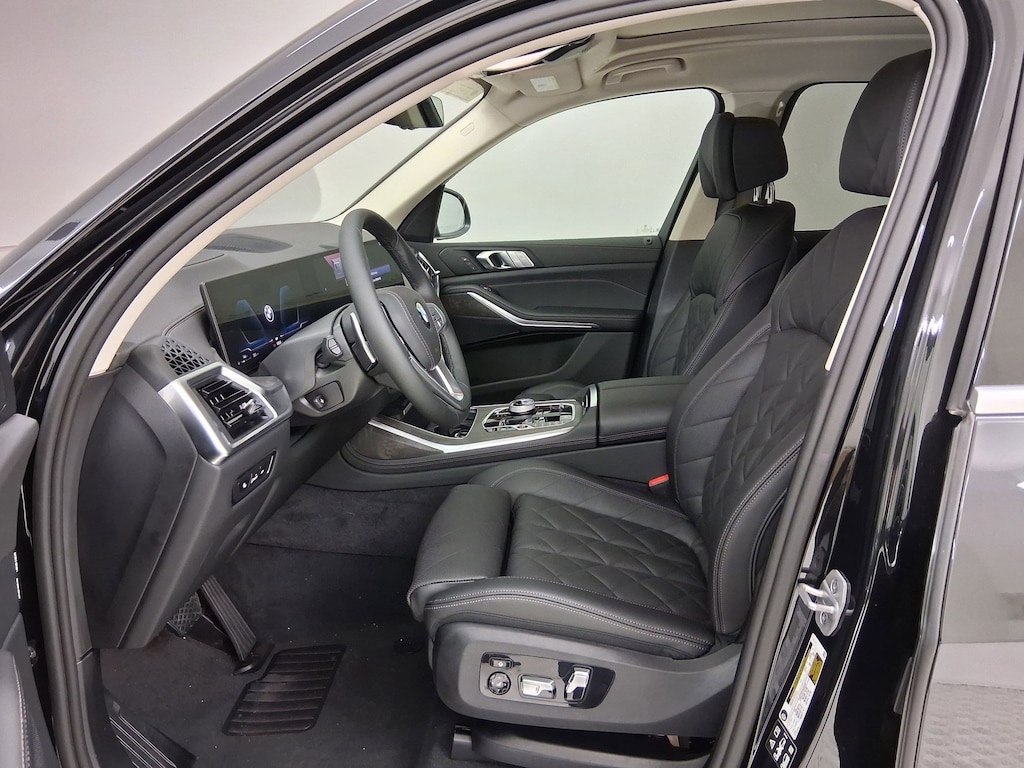 New 2026 BMW X7 xDrive40i SUV