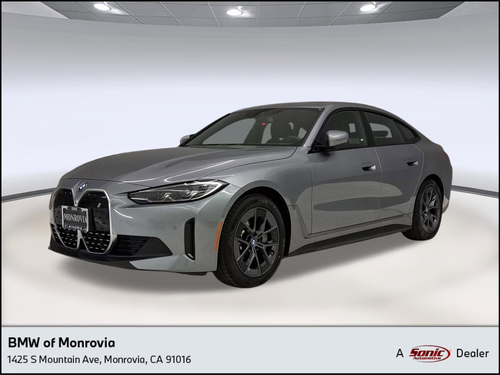 2023 BMW i4 eDrive35's photo