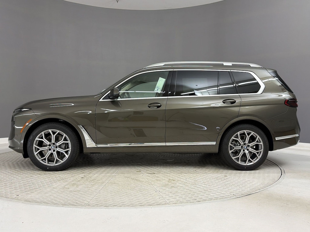 New 2027 BMW X7 xDrive40i SUV