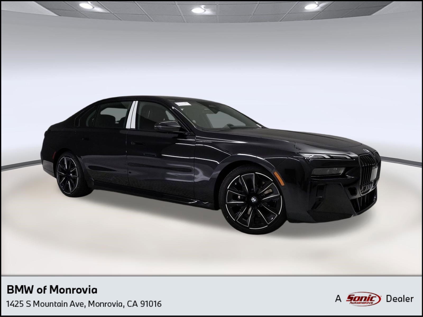 2025 BMW i7 xDrive60 photo 1