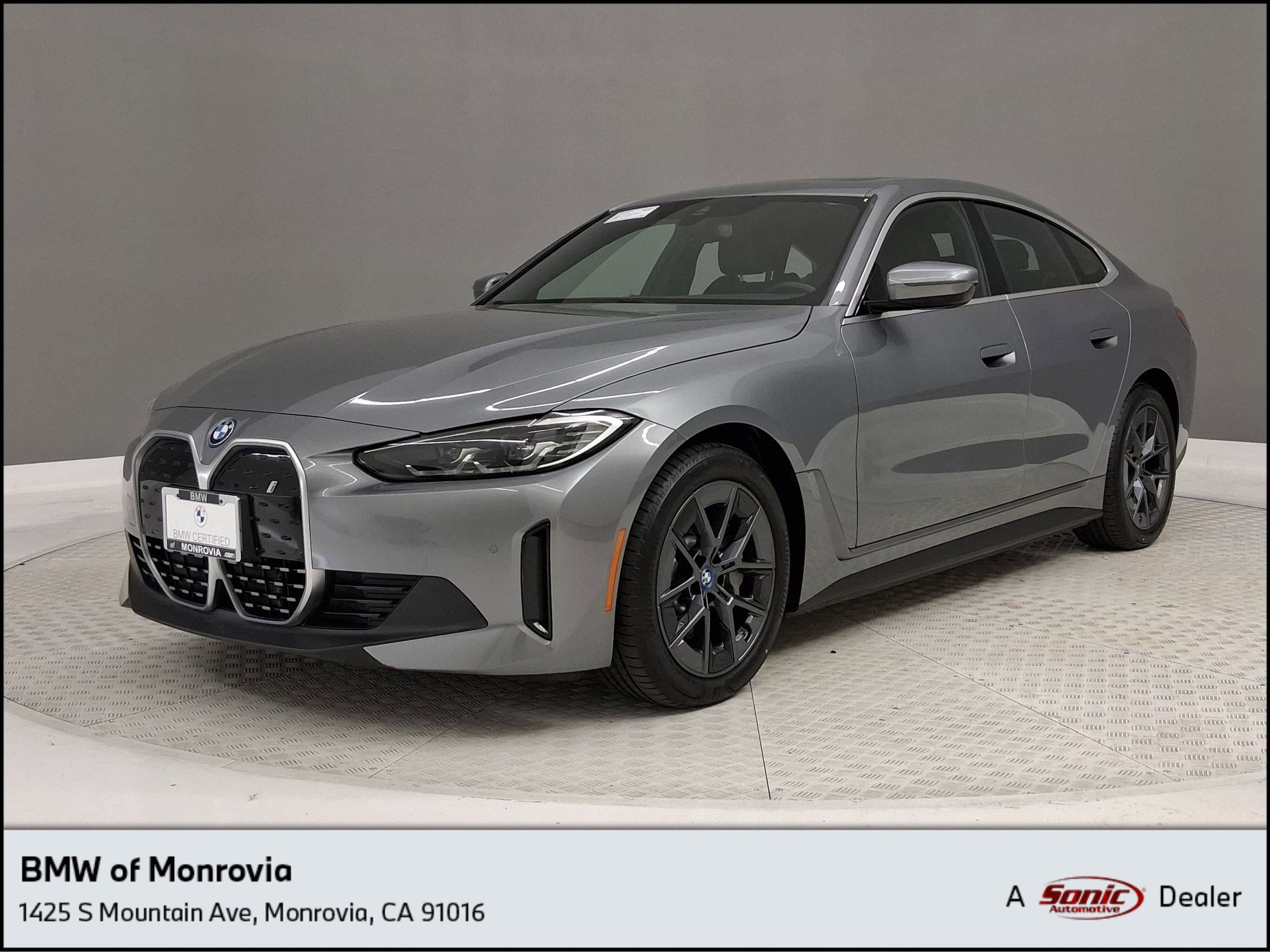 2023 BMW i4 eDrive40's photo