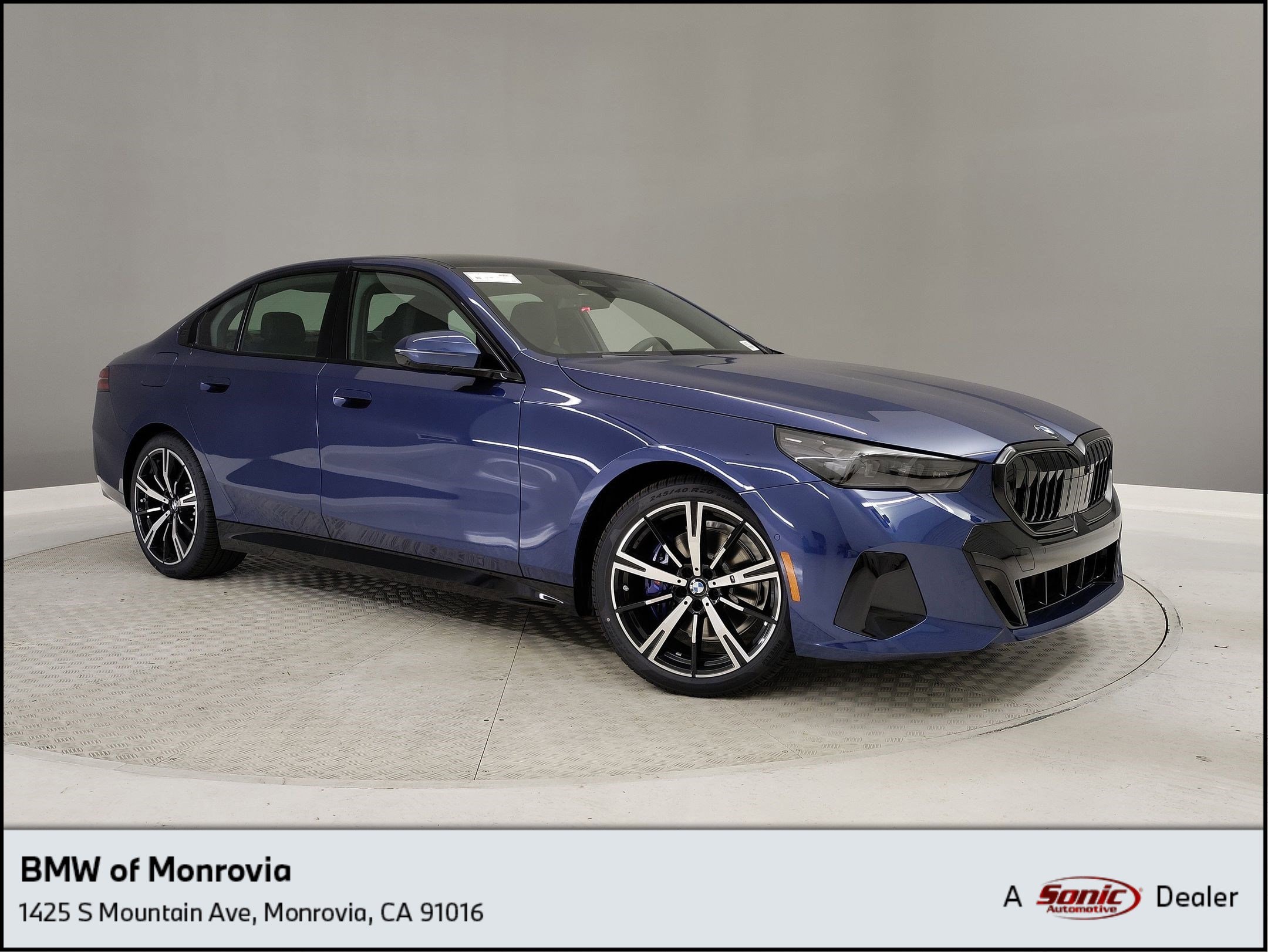 2026 BMW 5 Series 530i's photo