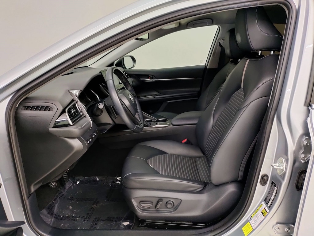 Used 2023 Toyota Camry SE Sedan