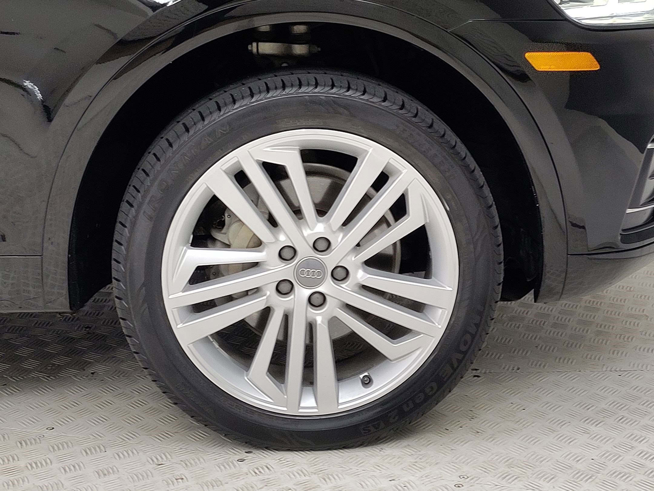 2018 Audi Q5 2.0T Premium photo 2