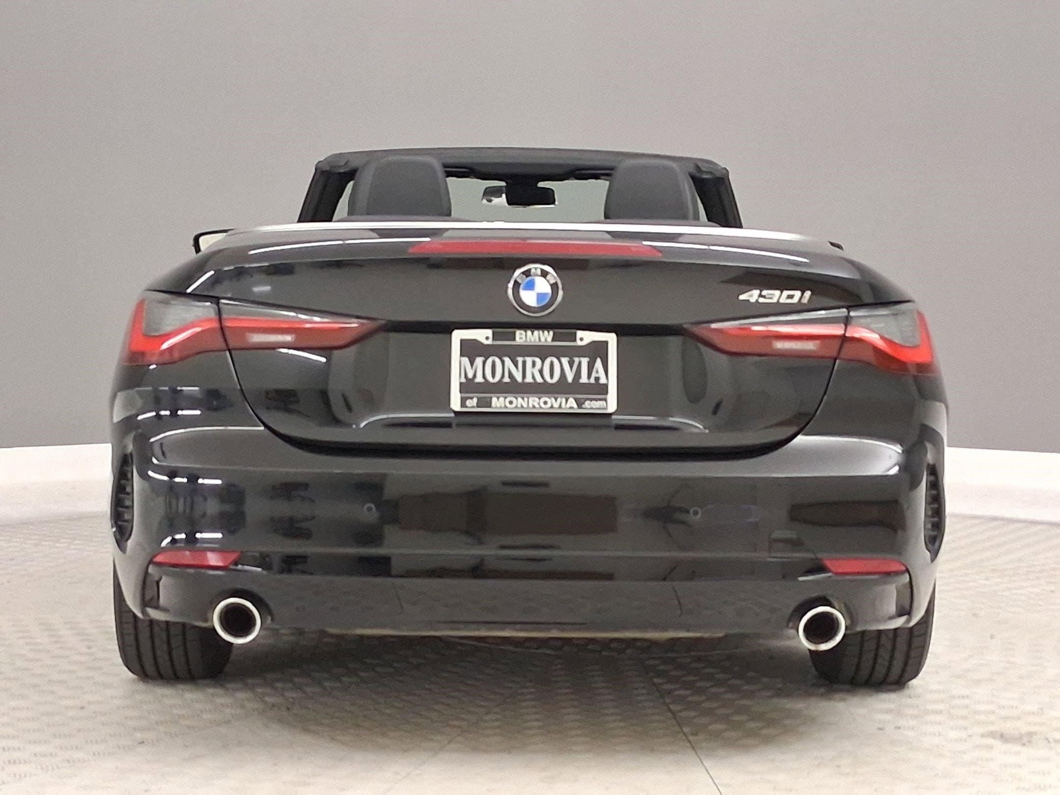 2025 BMW 430i photo 3