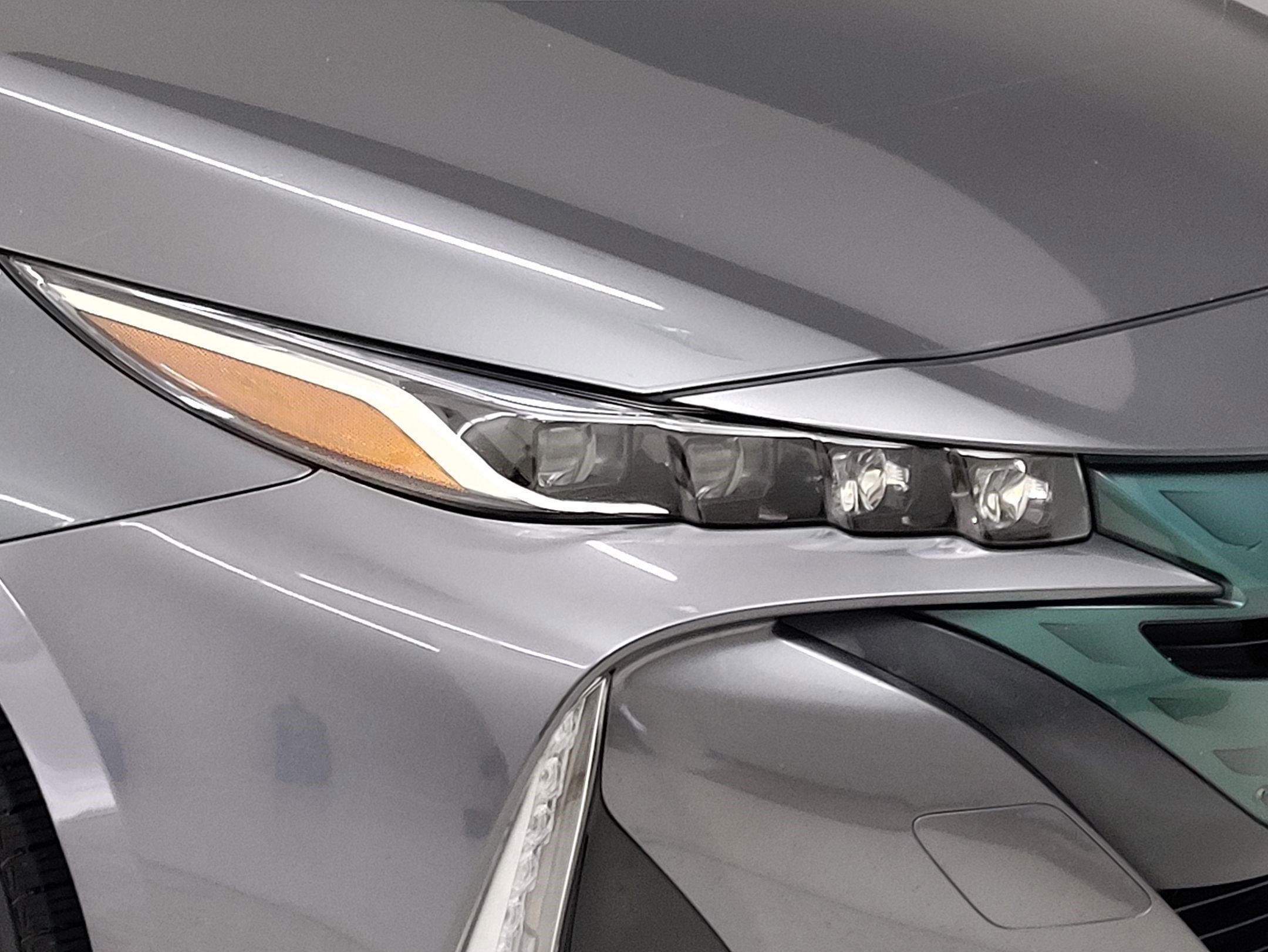 2017 Toyota Prius Prime Three photo 3