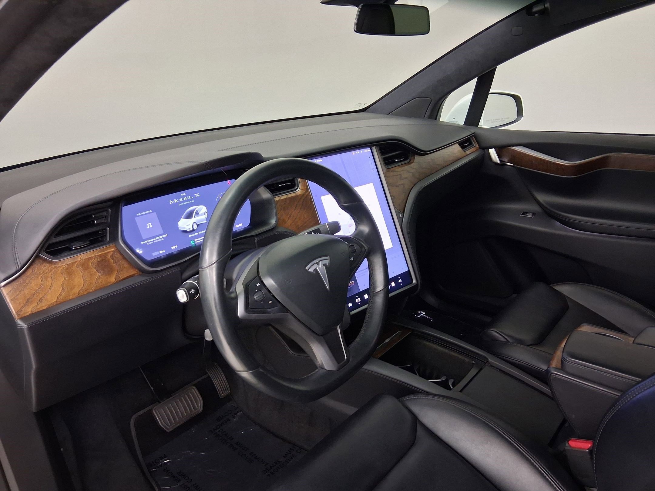 2020 Tesla Model X Long Range Plus photo 3