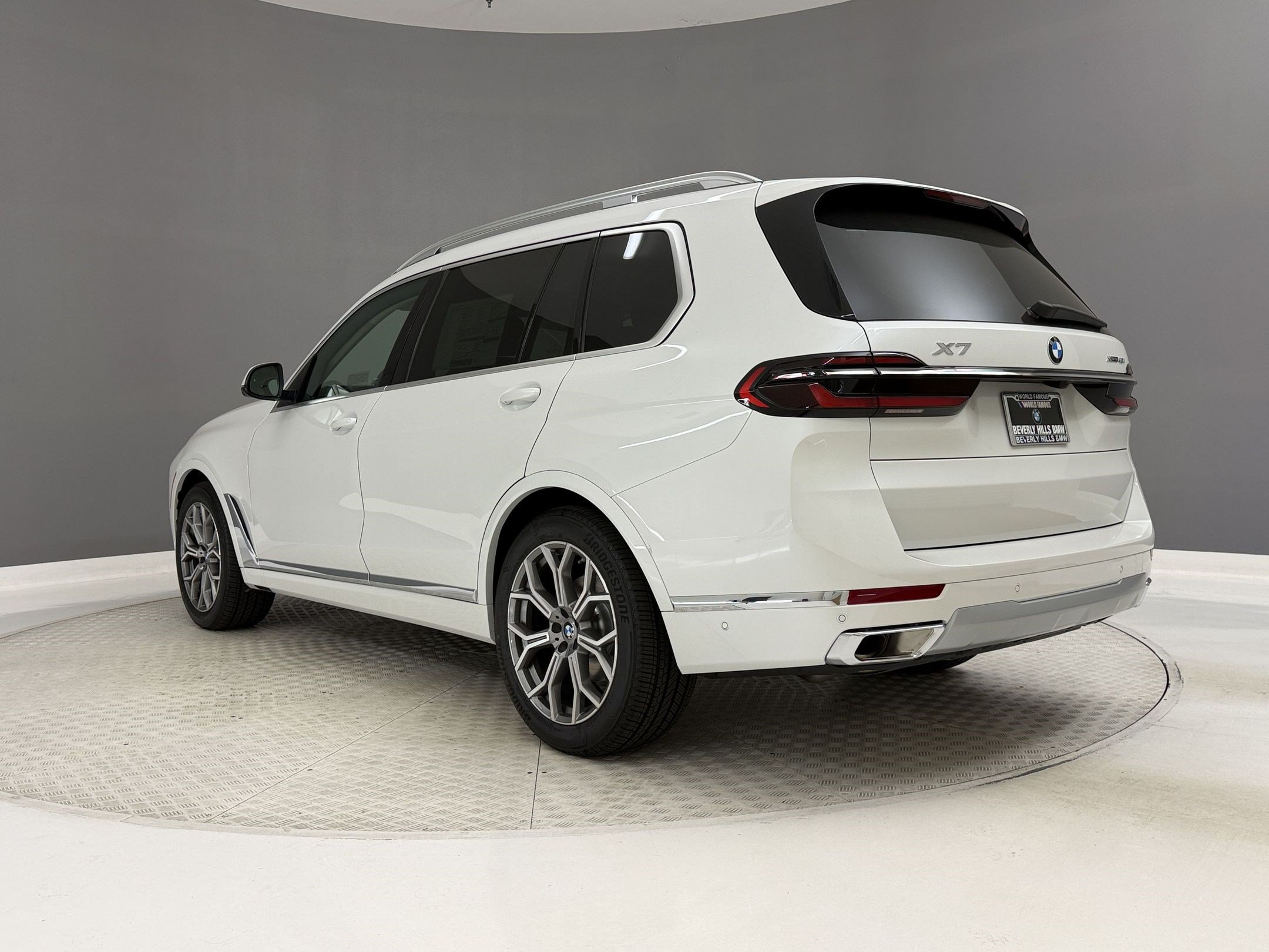 New 2027 BMW X7 xDrive40i SUV