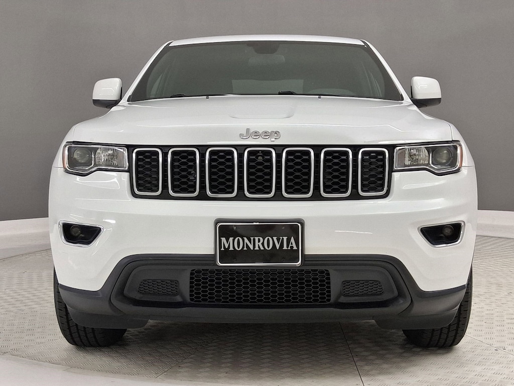 Used 2019 Jeep Grand Cherokee Laredo SUV