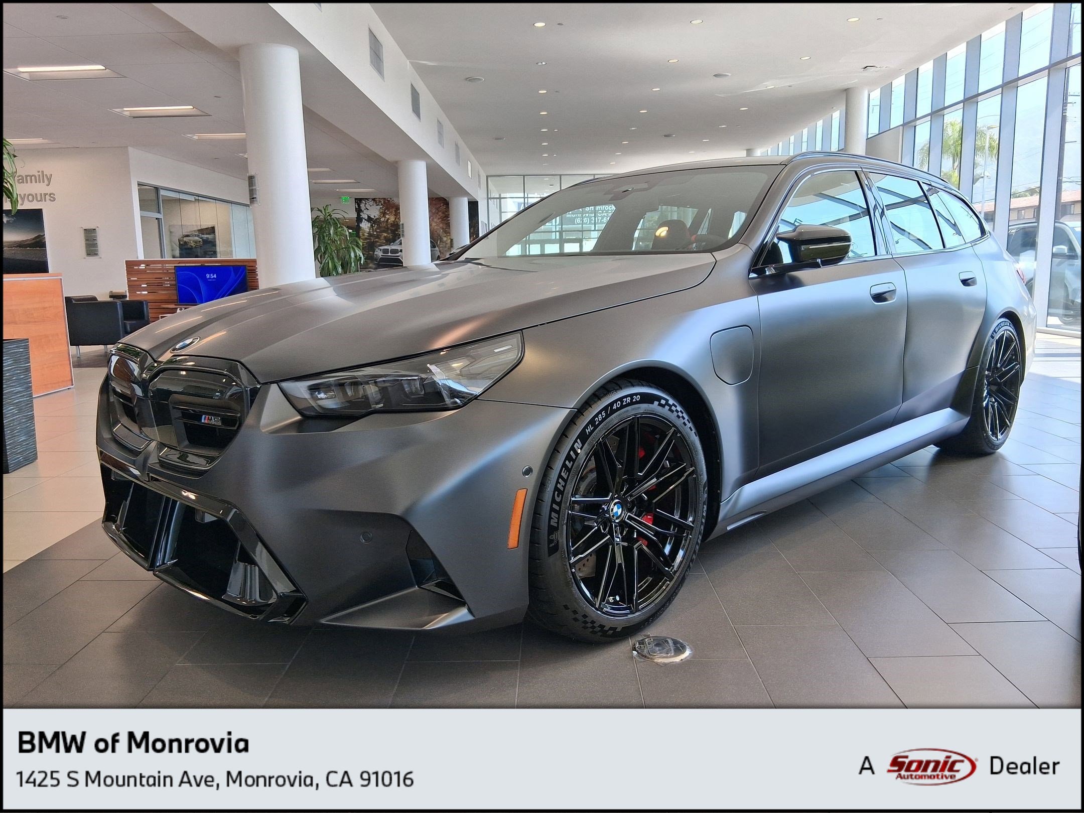2027 BMW M5 M5 Touring's photo