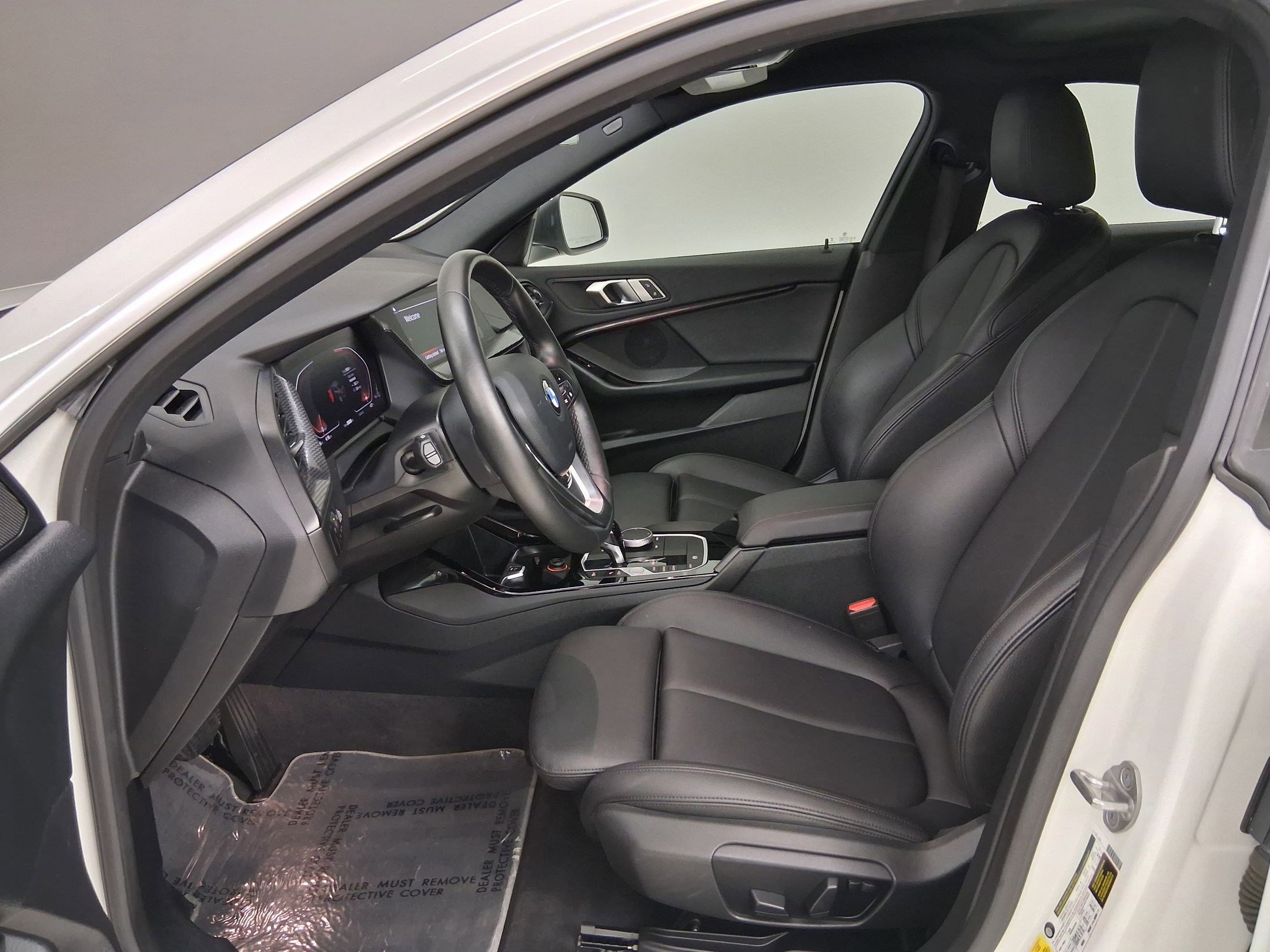 2022 BMW 228i sDrive photo 2