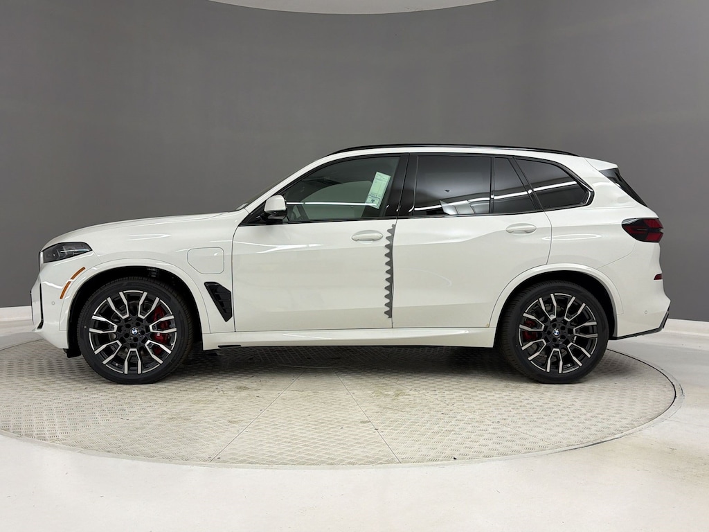 New 2026 BMW X5 PHEV xDrive50e SUV