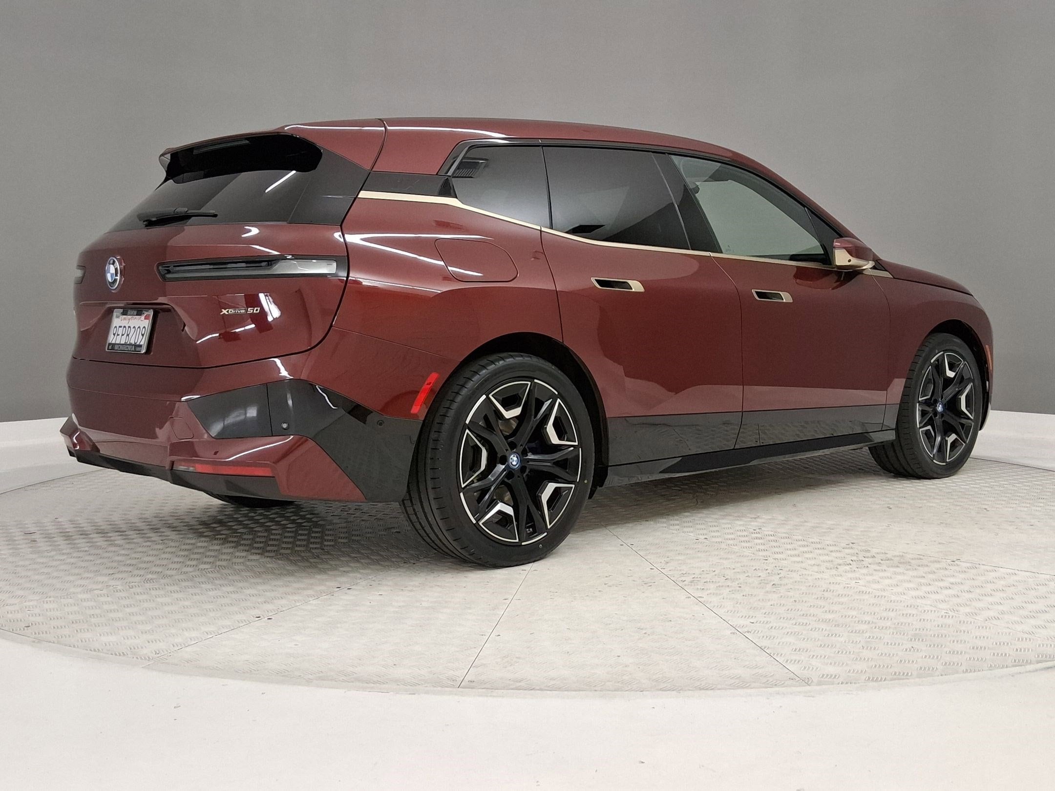 2023 BMW iX xDrive50 photo 6