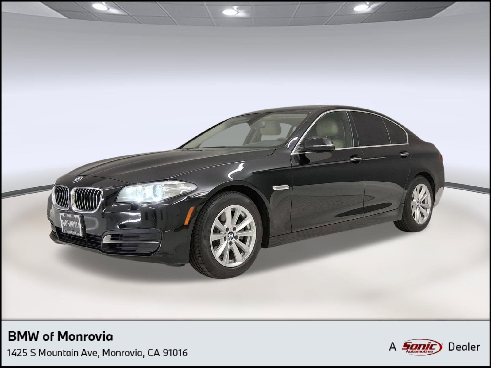 2014 BMW 5 Series 528i Sedan's photo