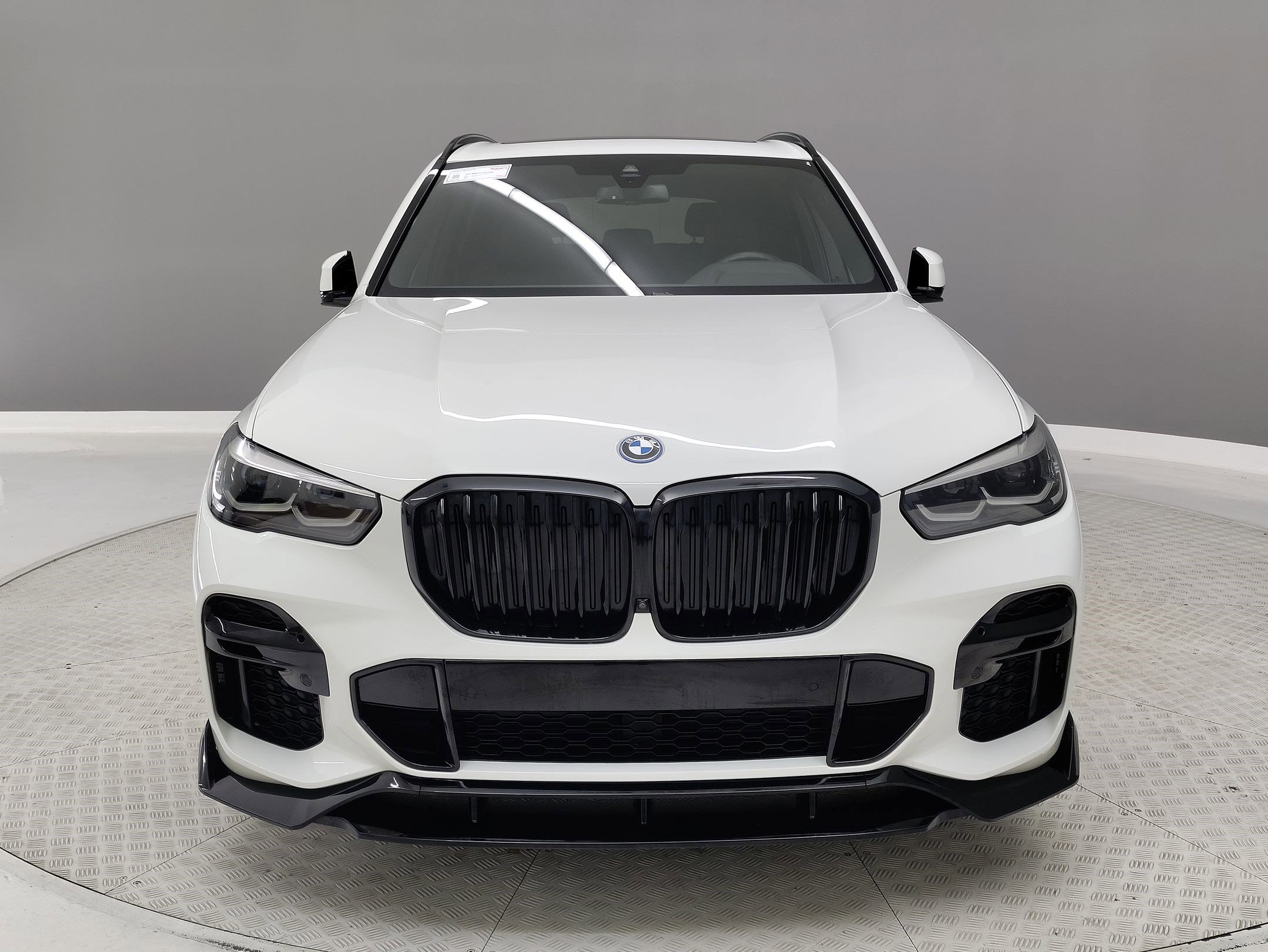 2023 Bmw X5 xDrive45e photo 2