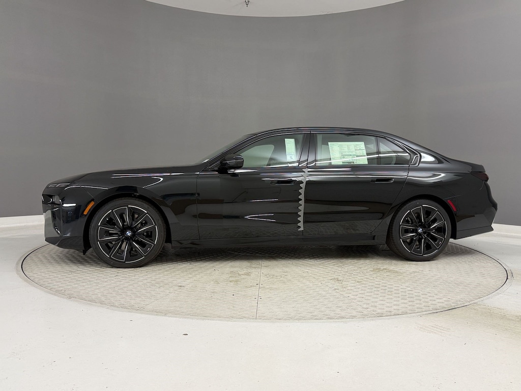 New 2026 BMW 740i Sedan
