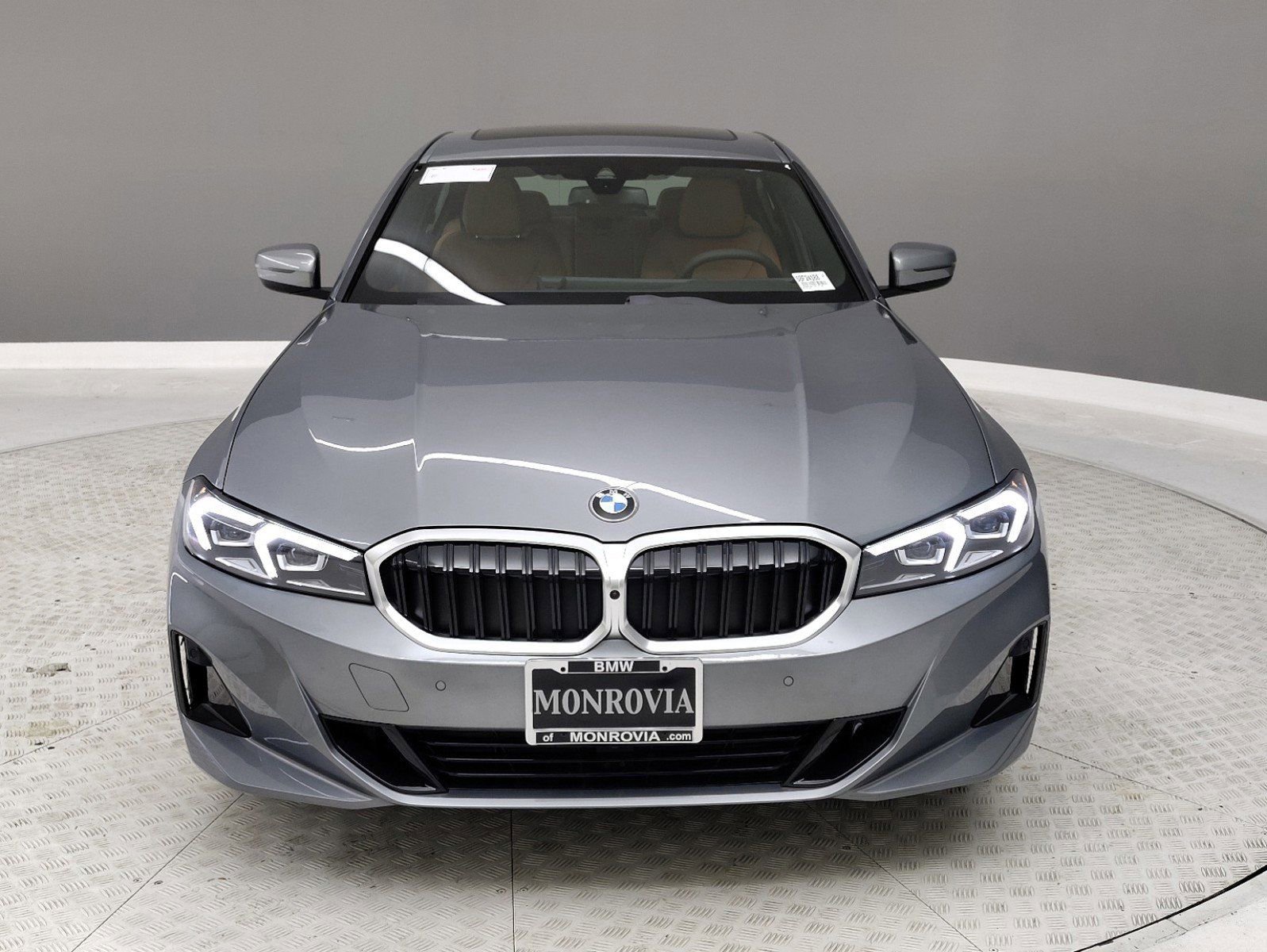 2025 Bmw 330i photo 2
