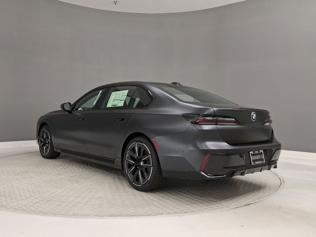 New 2026 BMW 740i Sedan