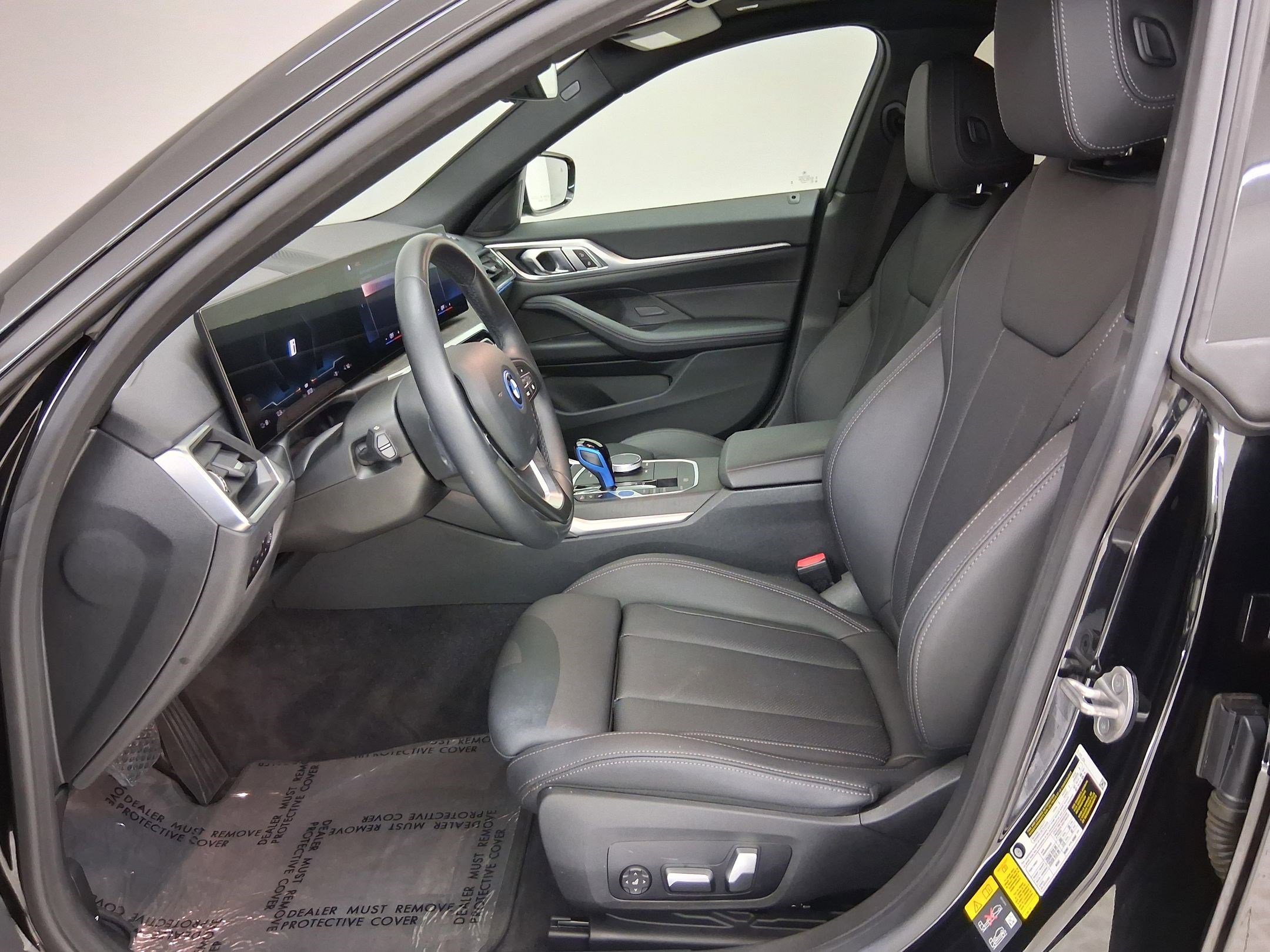 2023 BMW i4 eDrive35 photo 2