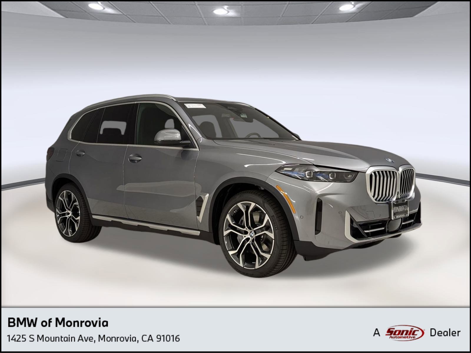 2026 BMW X5 50e's photo