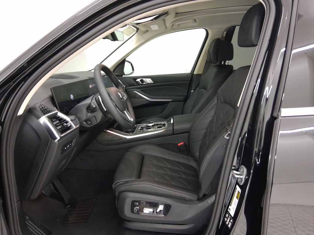 New 2026 BMW X7 xDrive40i SUV