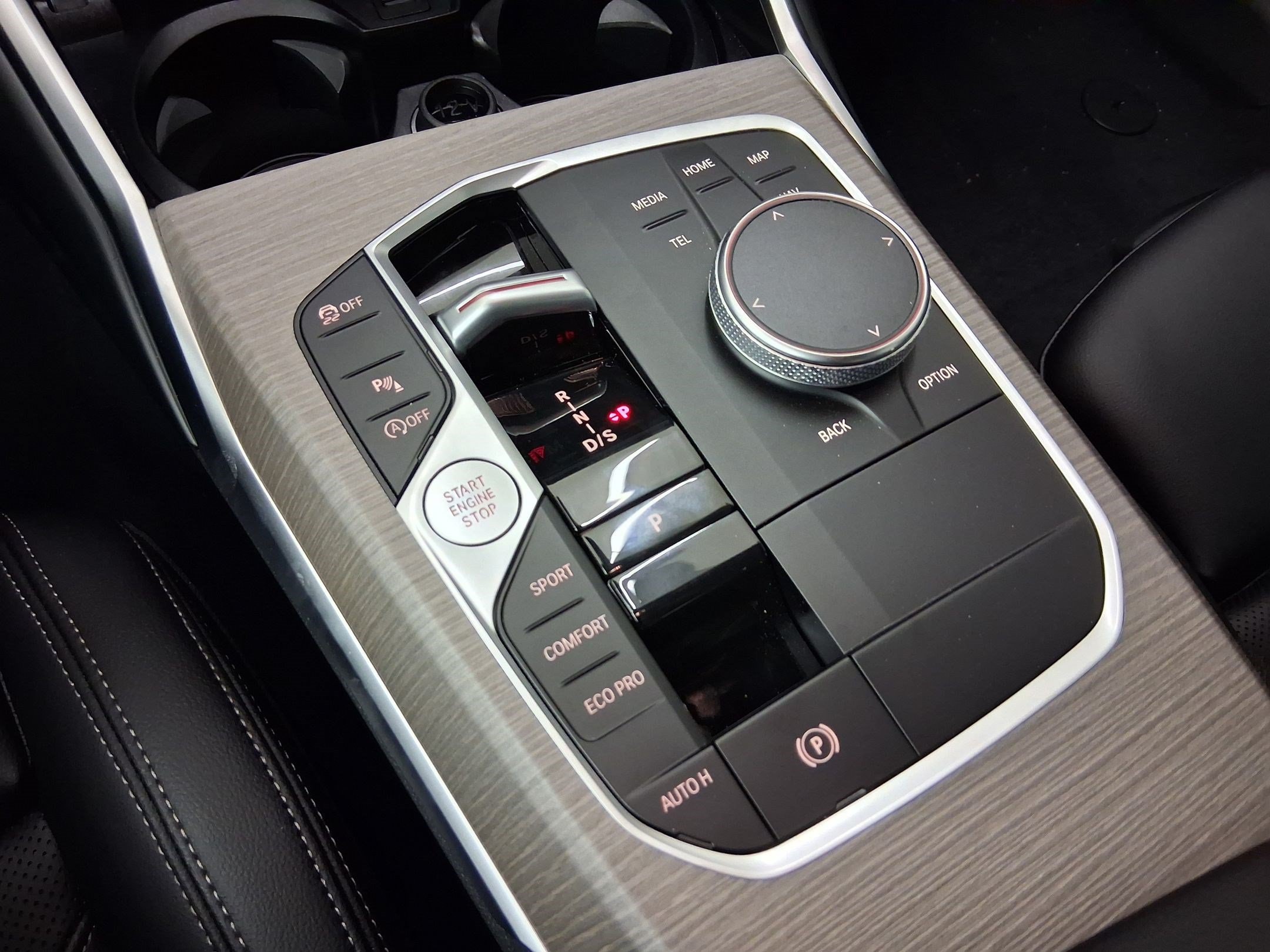 2026 BMW 3 Series 330i - Photo 27