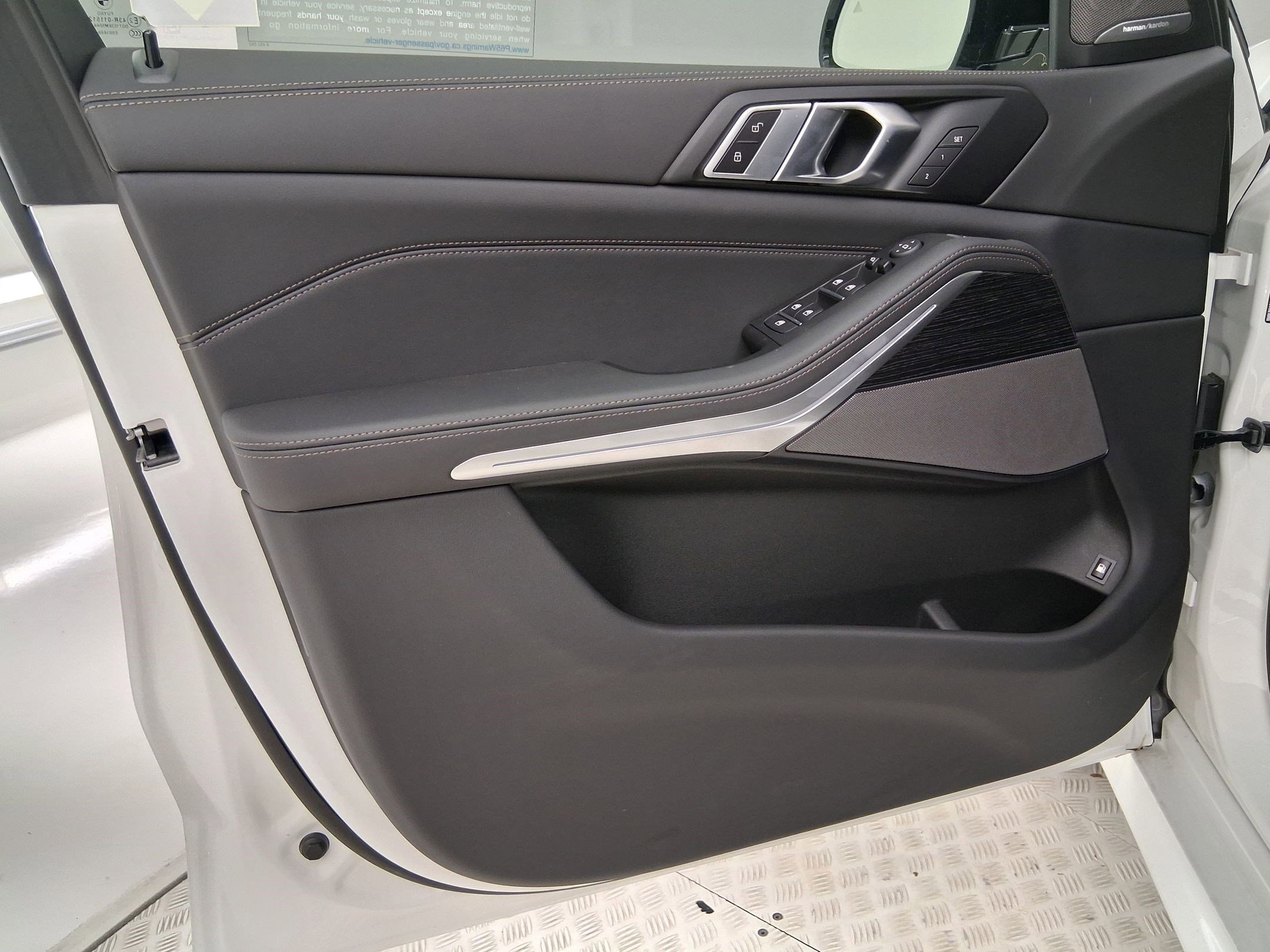 2026 BMW X5 50e - Photo 20