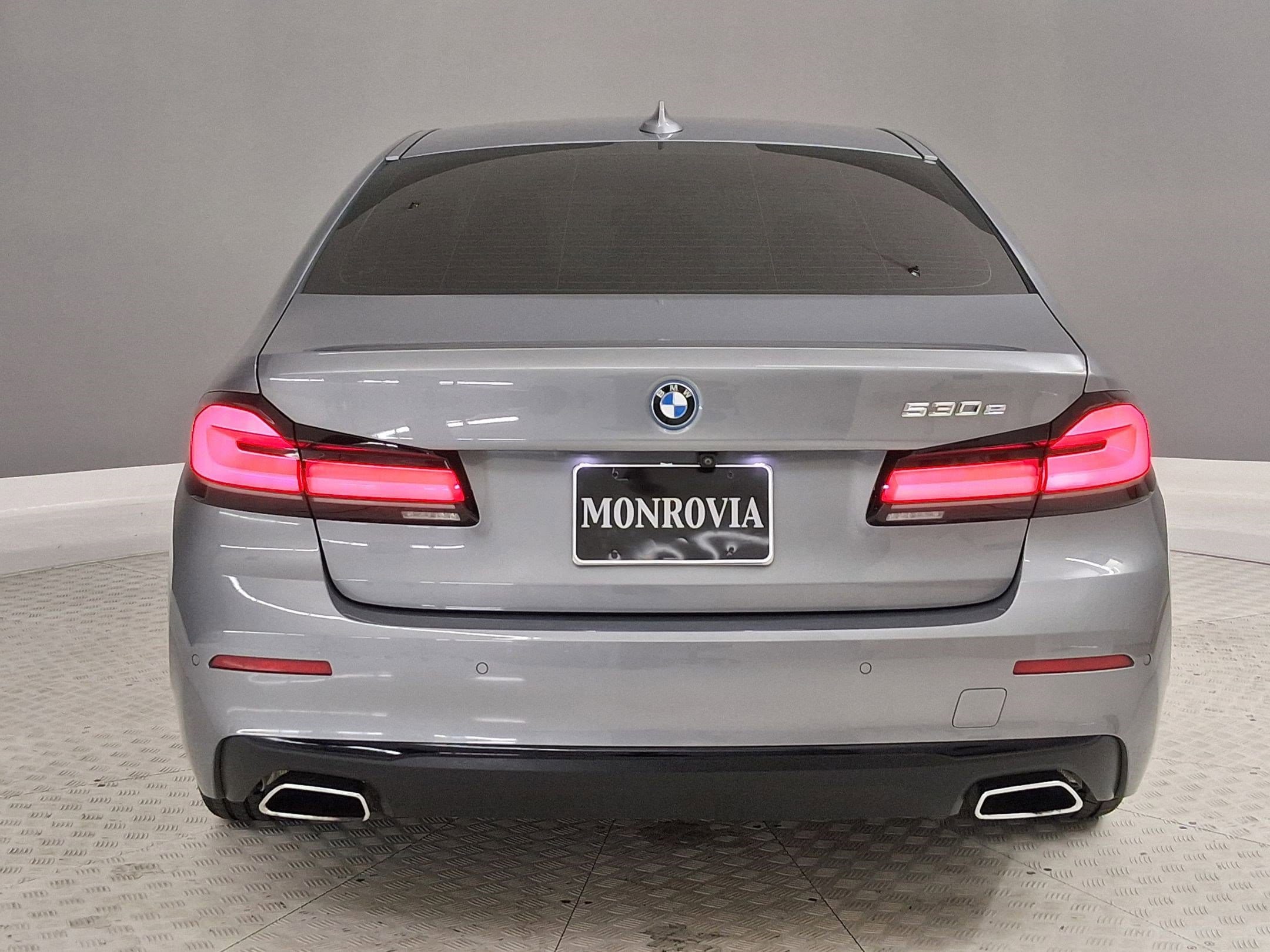 2023 BMW 530e photo 3