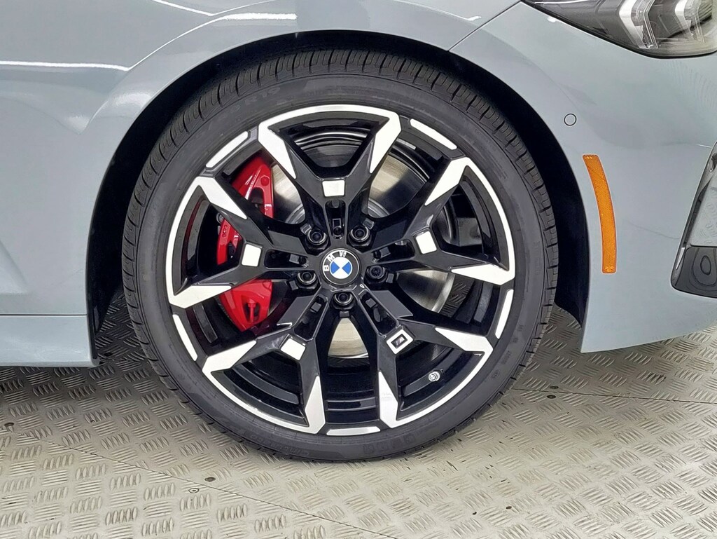 New 2026 BMW 330i Sedan