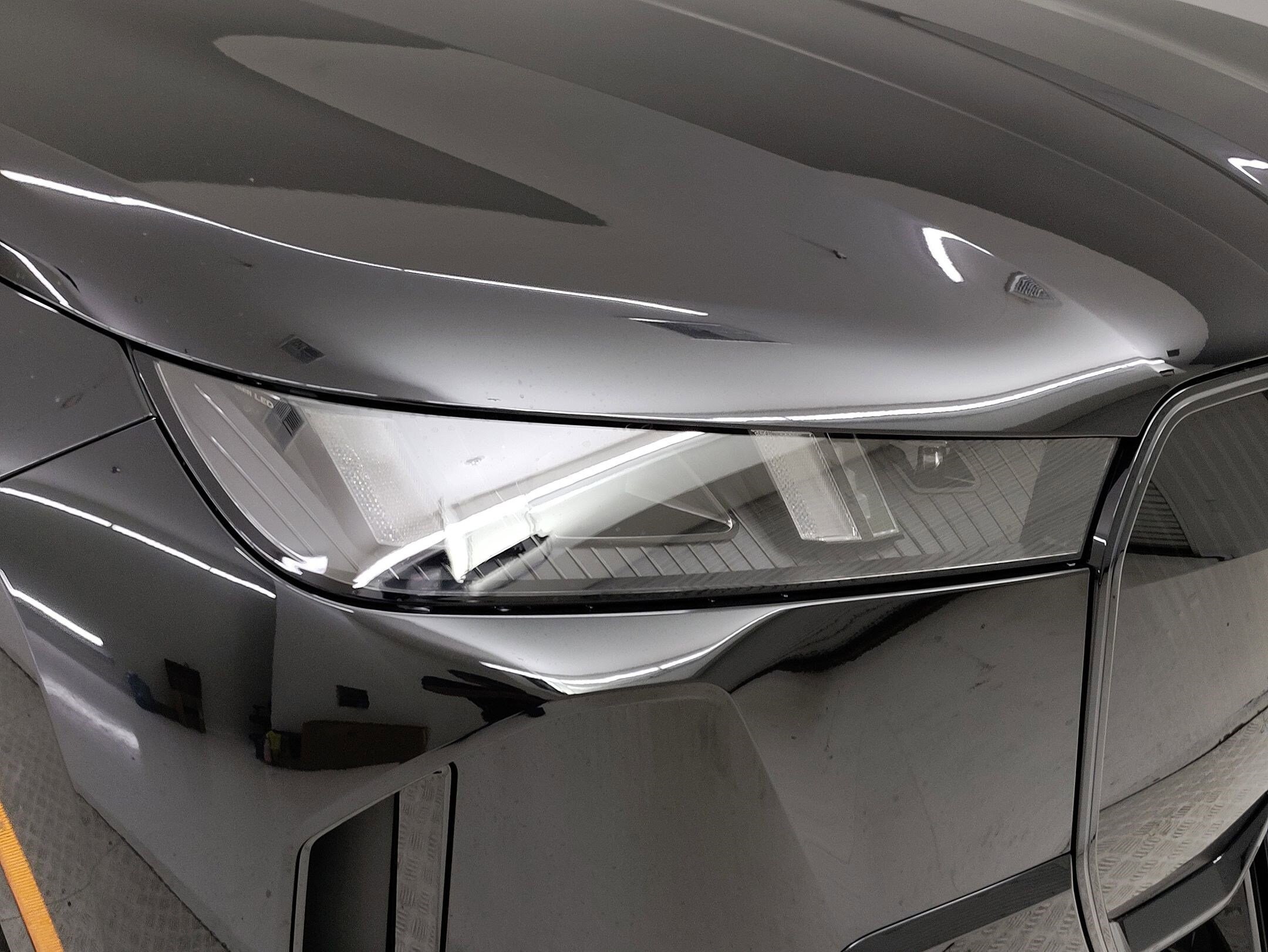 2026 BMW iX xDrive60 photo 2