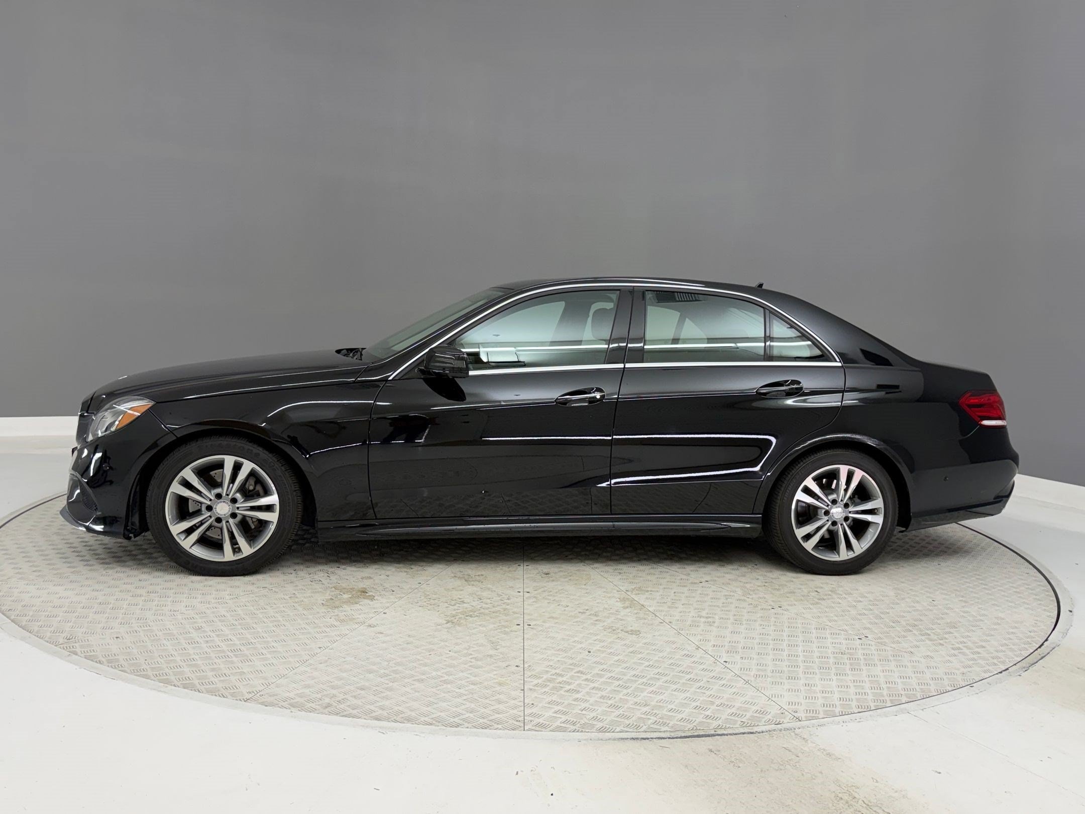 2014 Mercedes-Benz E-Class E 250 BlueTEC Sedan