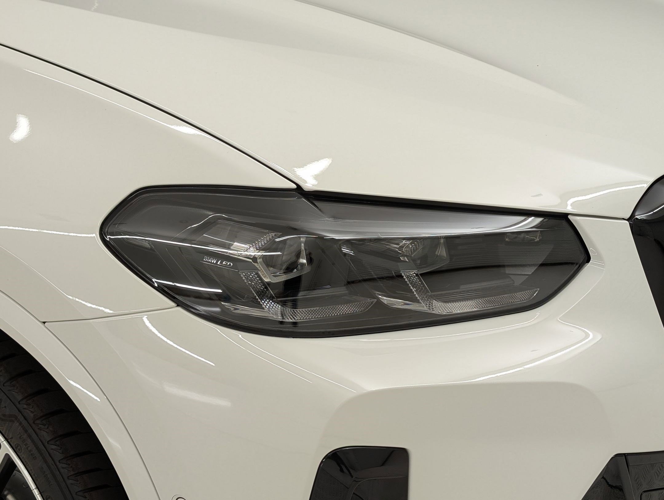 2025 Bmw X4 xDrive30i photo 3