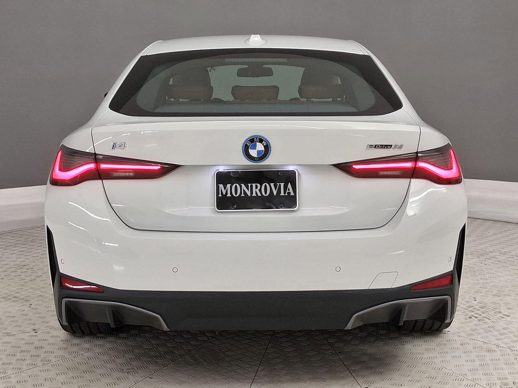 2023 BMW i4 eDrive35 photo 3